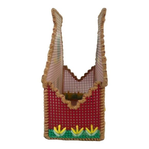 Handmade Plastic Canvas Red House Napkin Holder Country Cottage Core Boho Kitsch - Picture 2 of 9